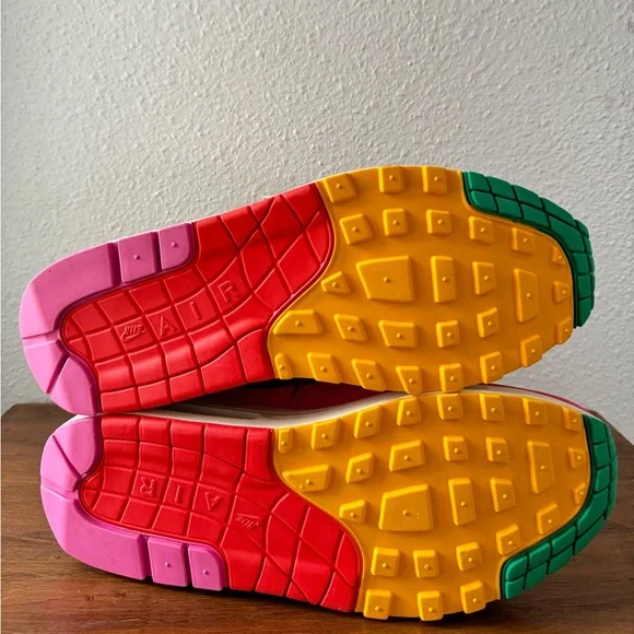 NWB Nike Air Max 1 Familia Sneakers Hemp/Pinksicle Men's US 10/Women's US 11.5 - Picture 6 of 12